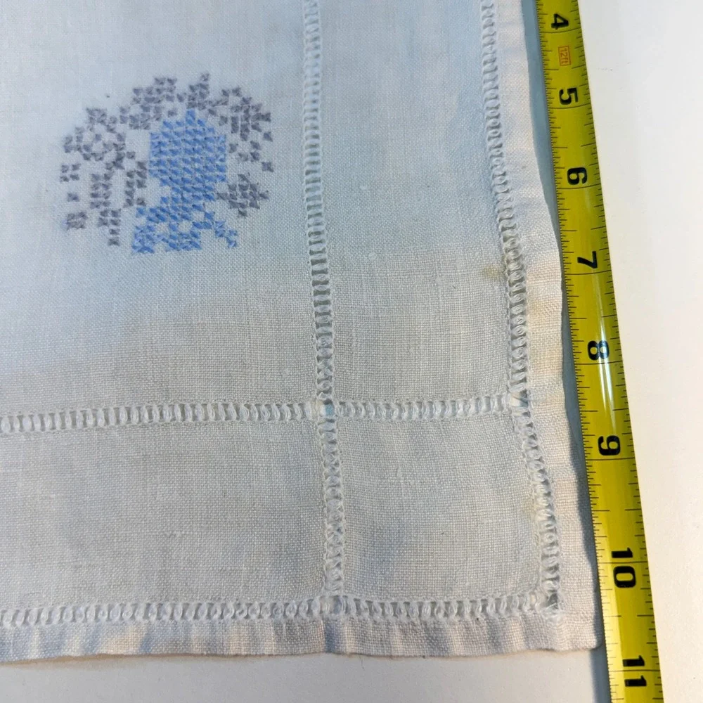 Vintage‎ Hand Embroidered Linen Placemats Cross Stitch Blue Hemstitch Set of 9